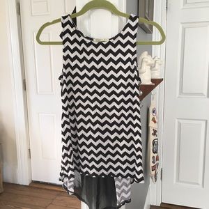 Shanley Chevron Black & White Tank